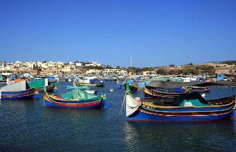 無(wú)論是海運(yùn)，鐵路運(yùn)輸還是空運(yùn)，貨運(yùn)需要協(xié)調(diào)