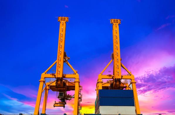 在選擇馬來西亞貨代時，應該考慮哪些方面？