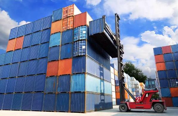 英國海運貨代在提高運輸效率方面展現出了獨特的優勢